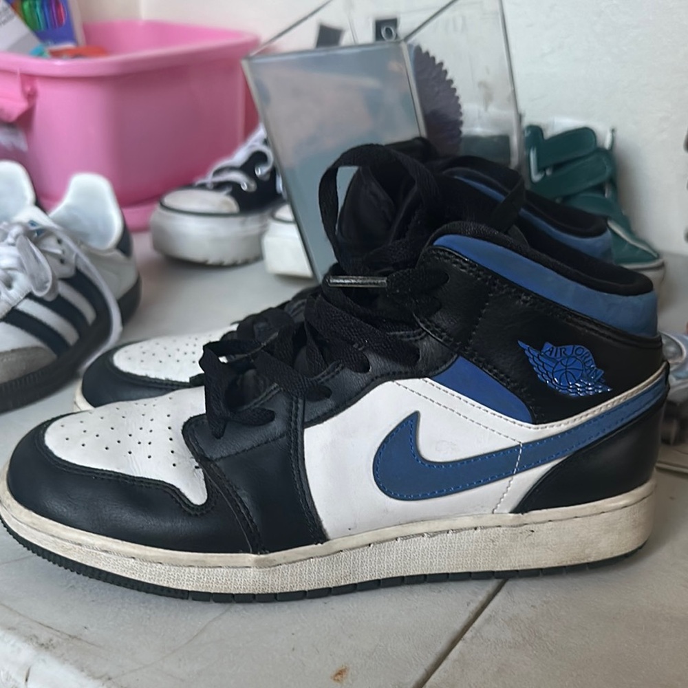 Jordan Men's Black and White Sneakers with Blue Accents